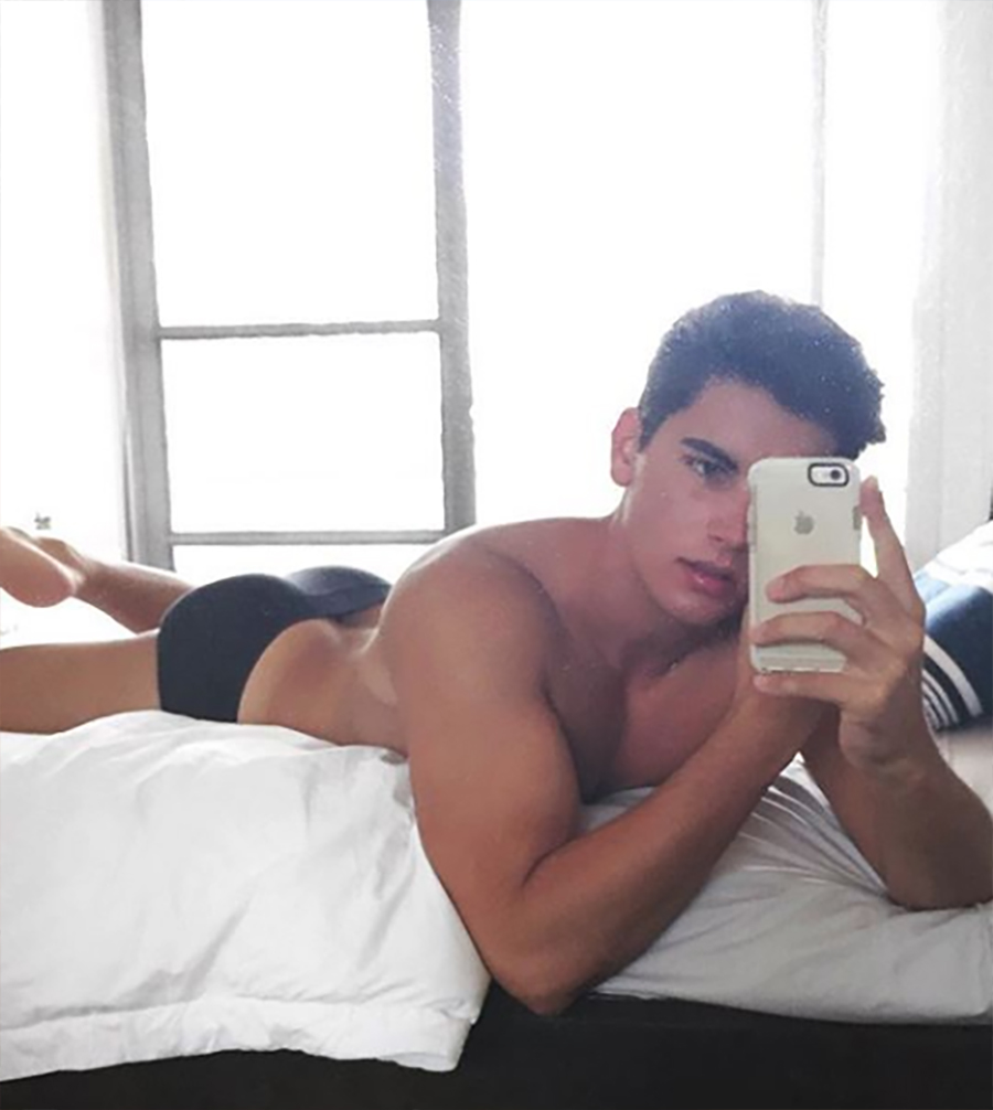 Click for more speedo photos.