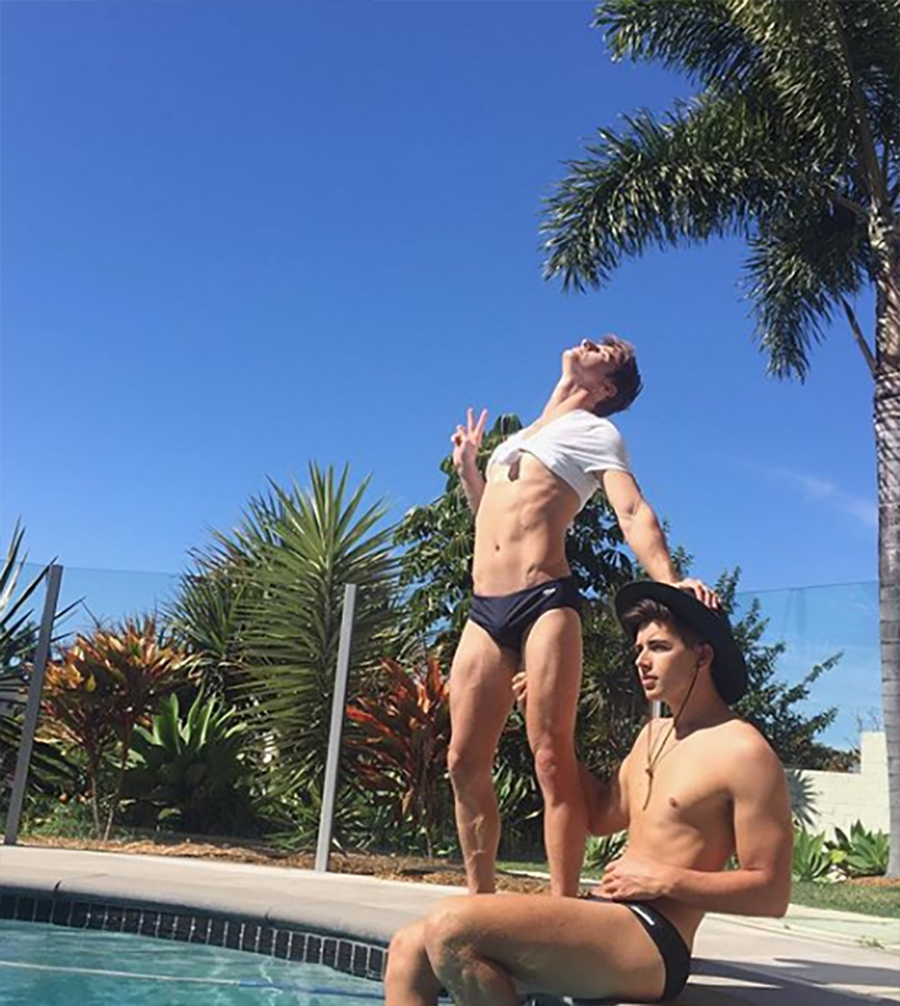 Click for more speedo photos.