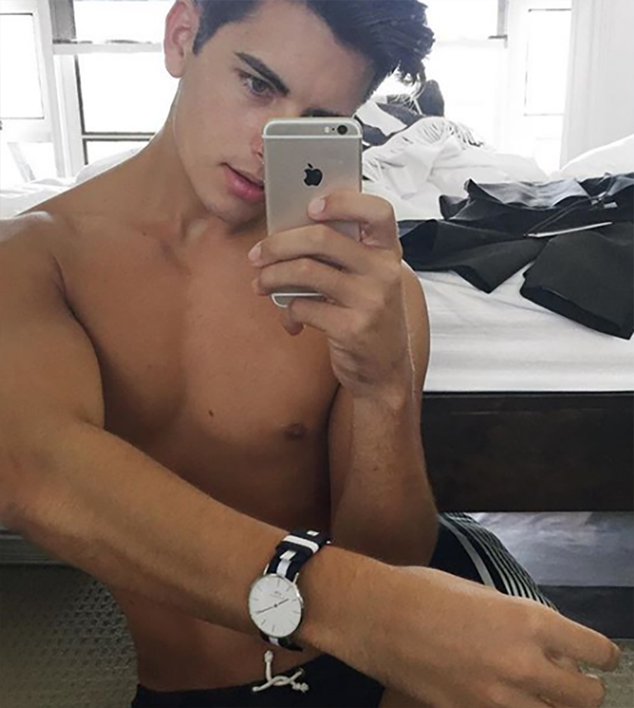 Click for more speedo photos.