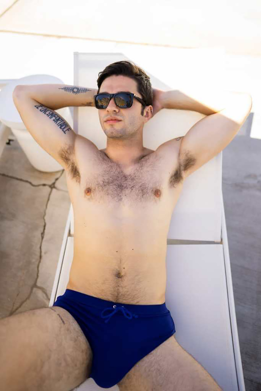 Click for more speedo photos.
